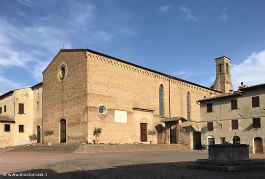 Piazza Sant’Agostino, il fascino del sacro